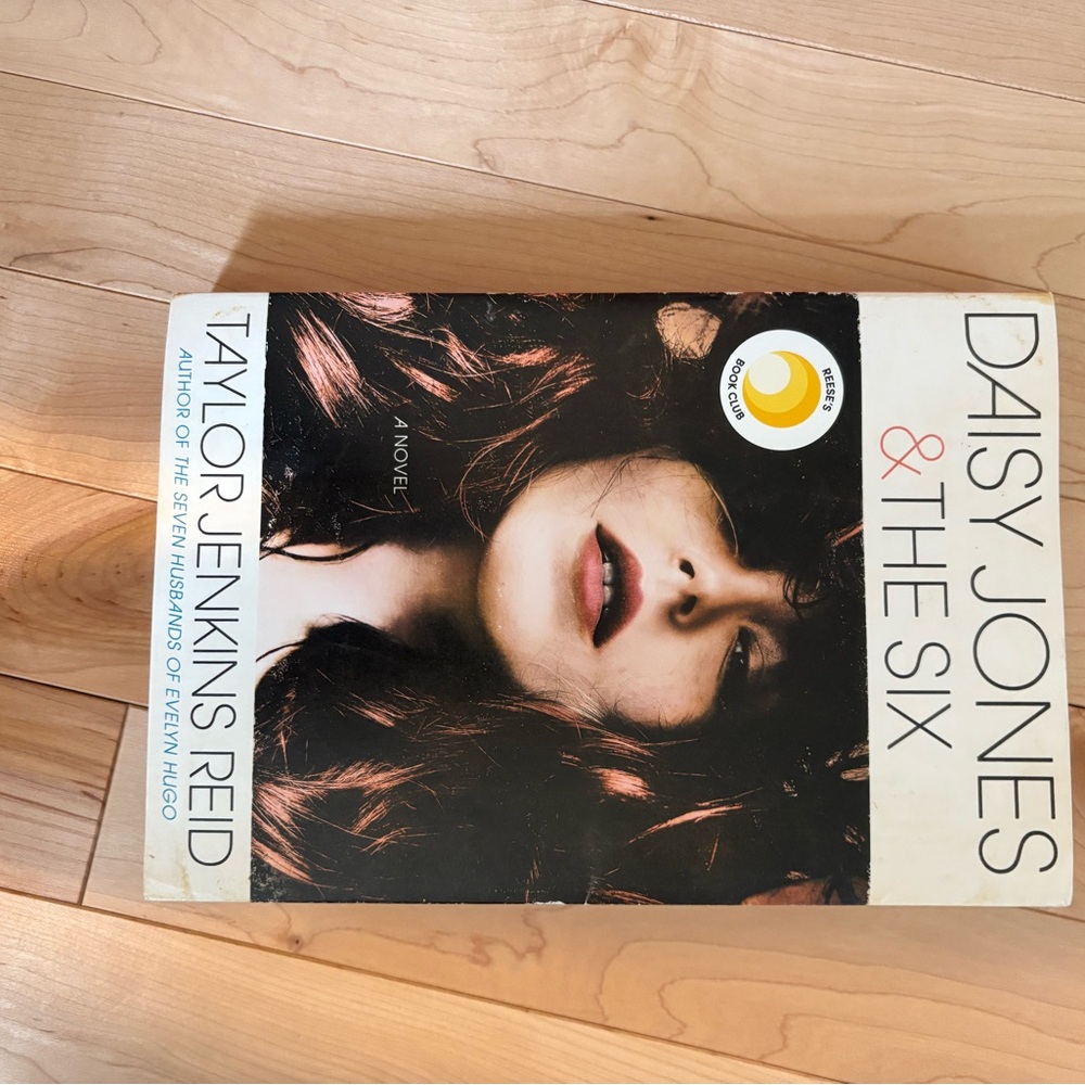 Daisy Jones & The Six Book